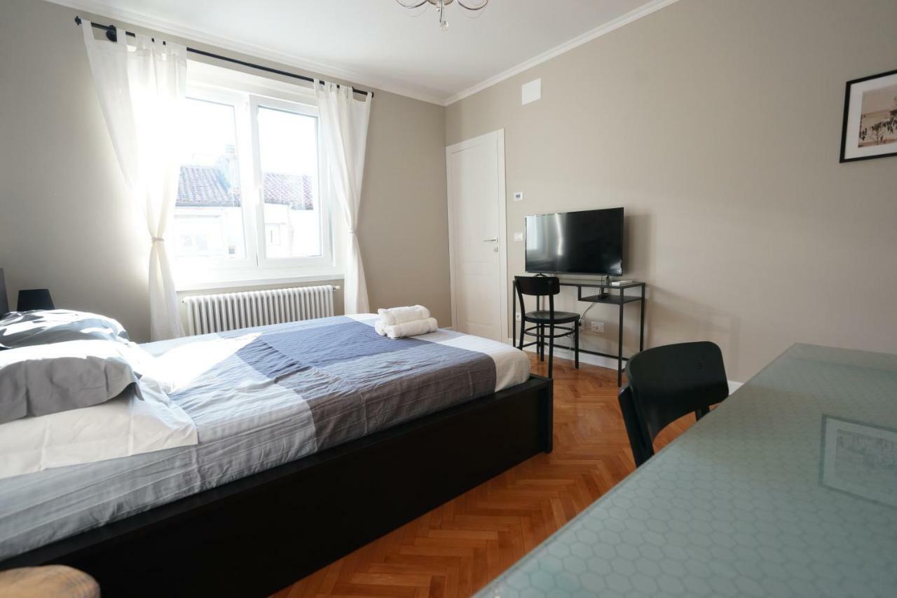 Garibaldino Rooms Trieste Bagian luar foto